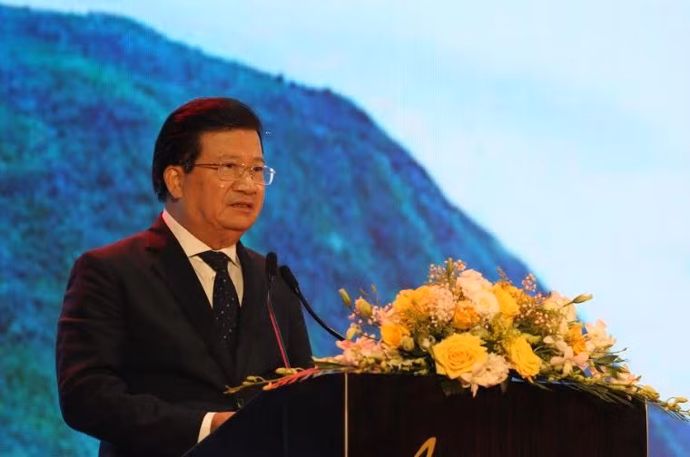 Phó Thủ tướng Trịnh Đình Dũng khẳng định Chính phủ luôn đồng hành cũng doanh nghiệp (Ảnh: dangcongsan.vn).