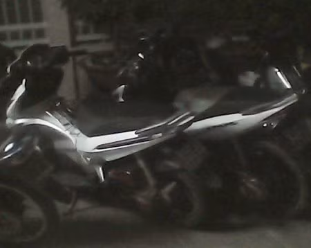 Các xe vi phạm đang bị tạm giữ. (Ảnh: Huỳnh Hải)