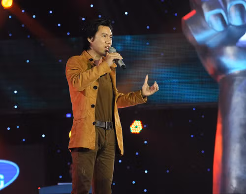 Giọng ca cổ điển Kiên Giang cũng ra trận trong tập 3 Đối đầu. Giọng ca cổ điển Kiên Giang cũng ra trận trong tập 3 Đối đầu.