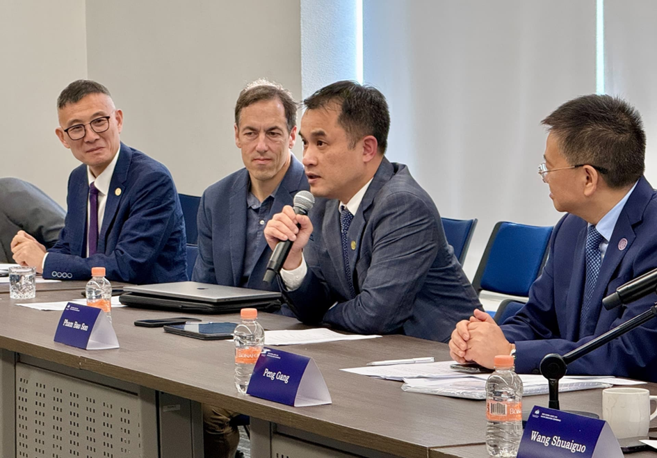 Phó Giám đốc Đại học Quốc gia Hà Nội Phạm Bảo Sơn phát biểu tại Phiên họp thường niên của Ban Điều hành GMA