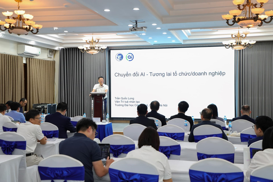 Tiến sĩ Trần Quốc Long, Viện trưởng Viện Trí tuệ nhân tạo, Trường Đại học Công nghệ, Đại học Quốc gia Hà Nội.