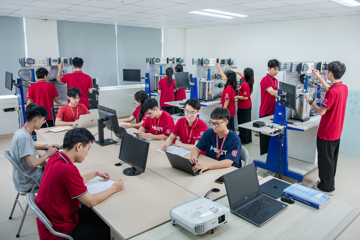 Ảnh minh họa: Sinh viên Đại học Bách khoa Hà Nội