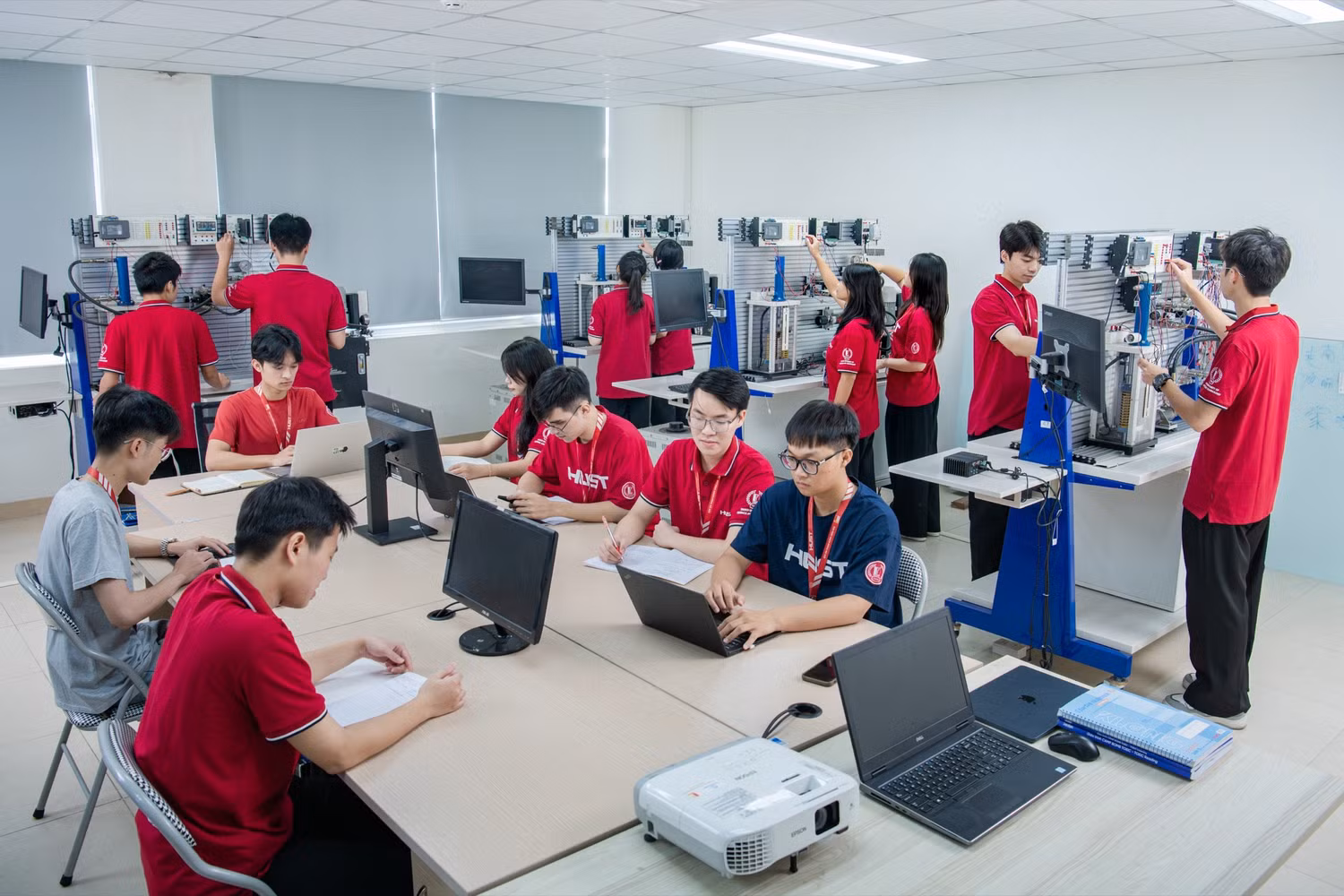Ảnh minh họa: Sinh viên Đại học Bách khoa Hà Nội