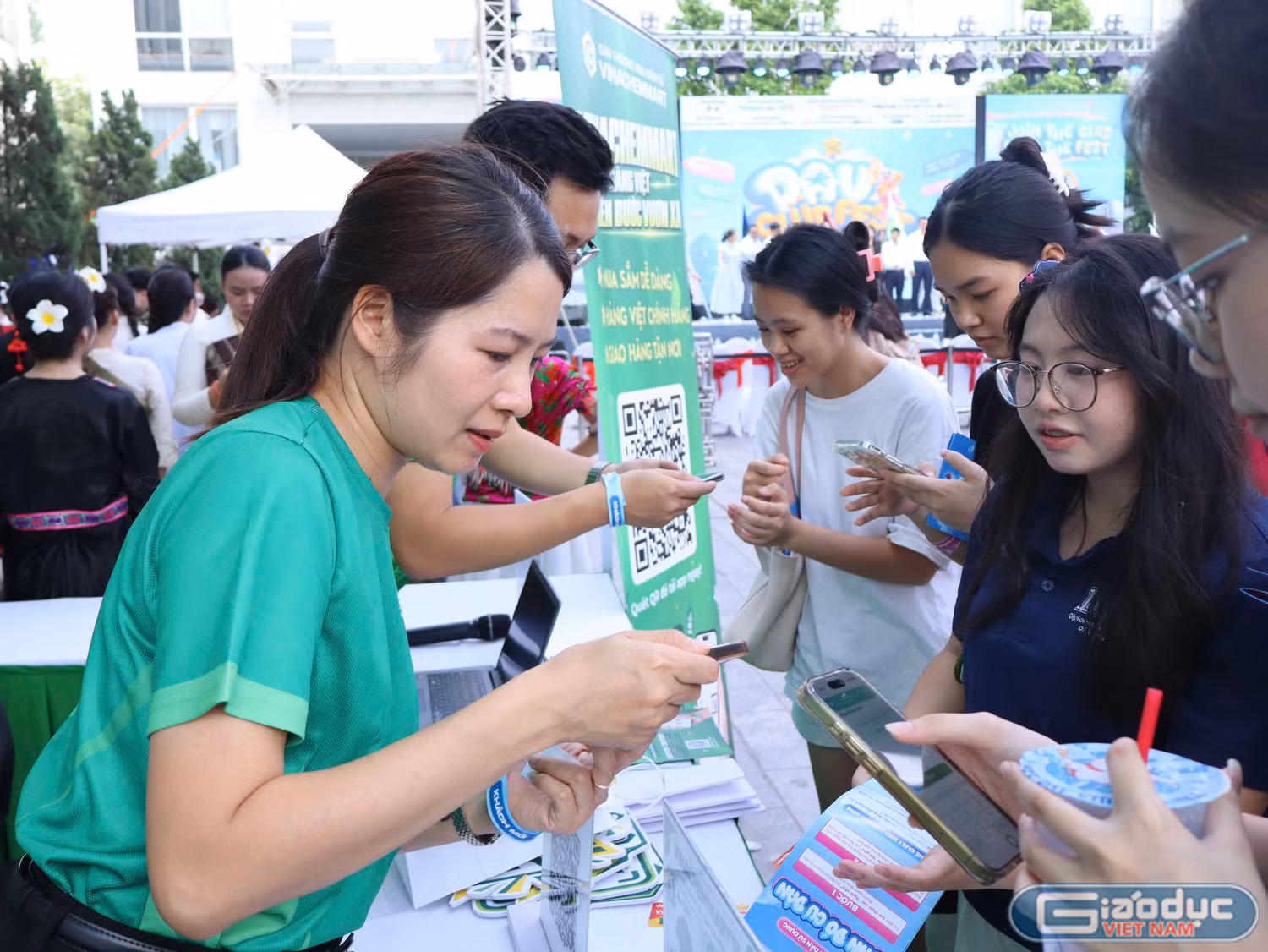 gdvn-gian-hang-4079.jpg