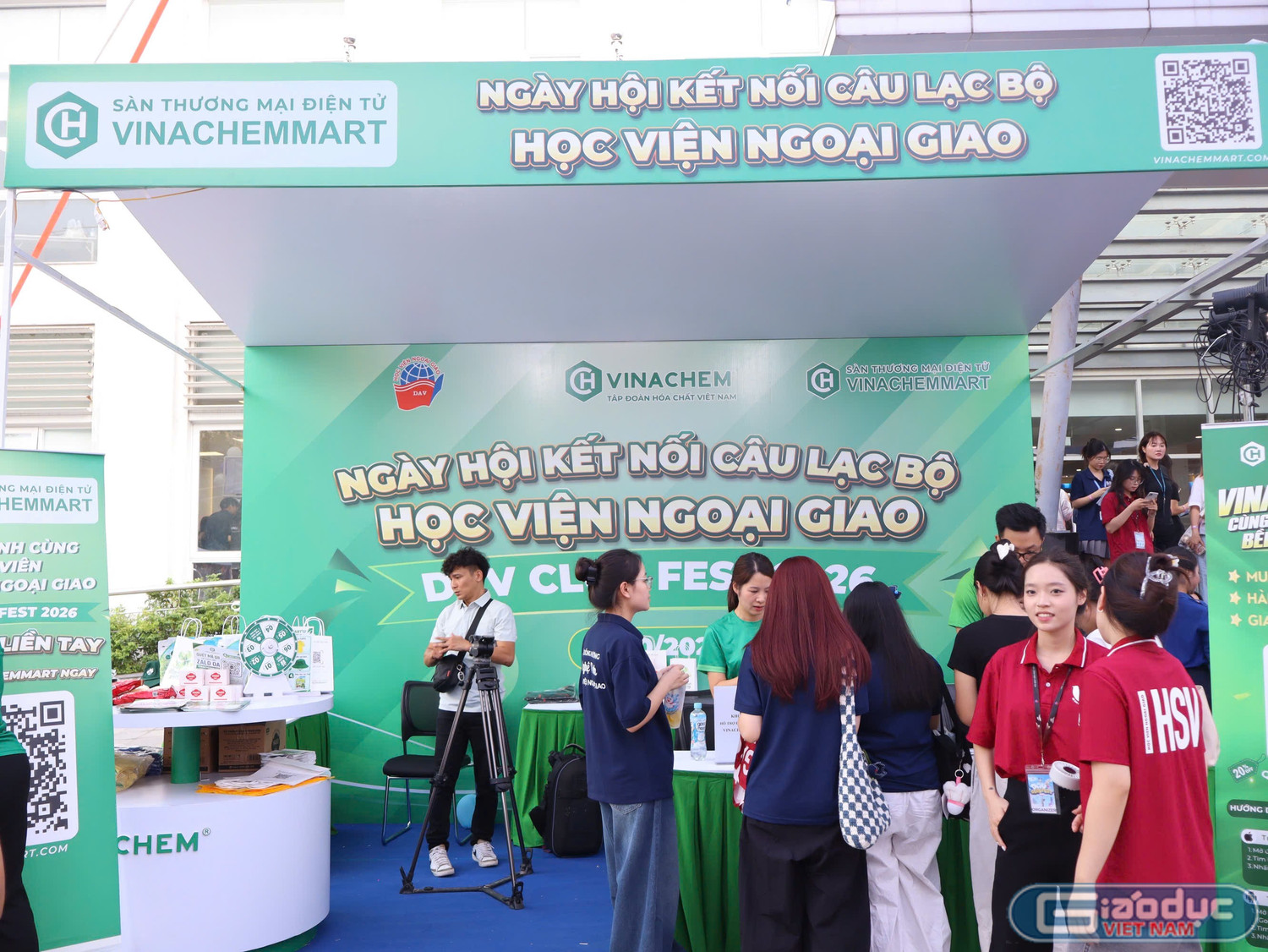 gdvn-gian-hang-5440.jpg