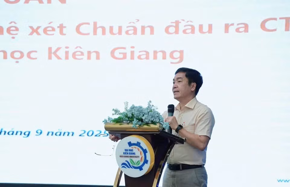 pgs-ts-ng-trung-cang.jpg