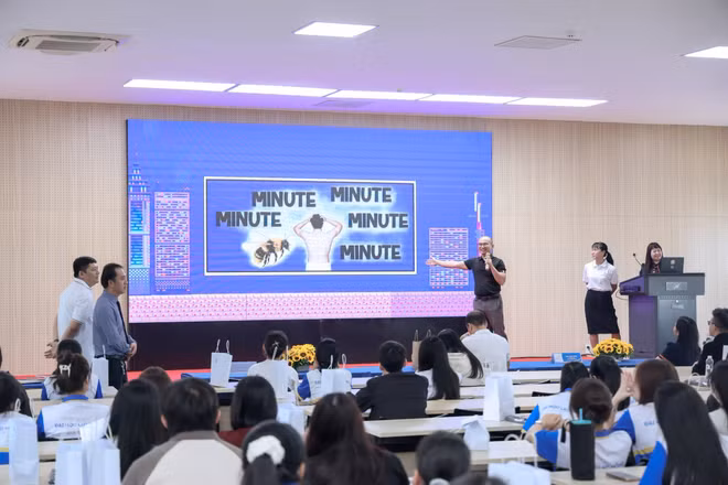 GV thỉnh giảng ở nước ngoài dự kiến không giữ nguyên lương: CSGDĐH đề xuất cơ chế hỗ trợ bổ sung