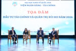 Nhiều chuyên gia tham gia thảo luận về “đầu tư tài chính và quản trị rủi ro năm 2026”